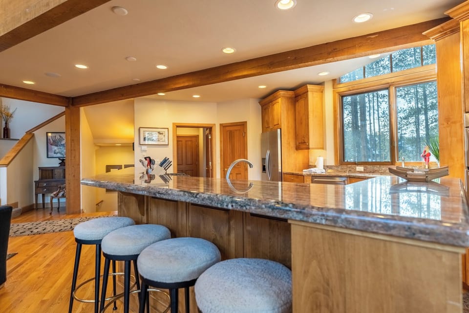 House (5 Bedrooms) | Property amenity