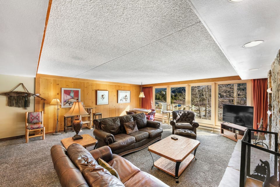 Condo (4 Bedrooms) | Property amenity