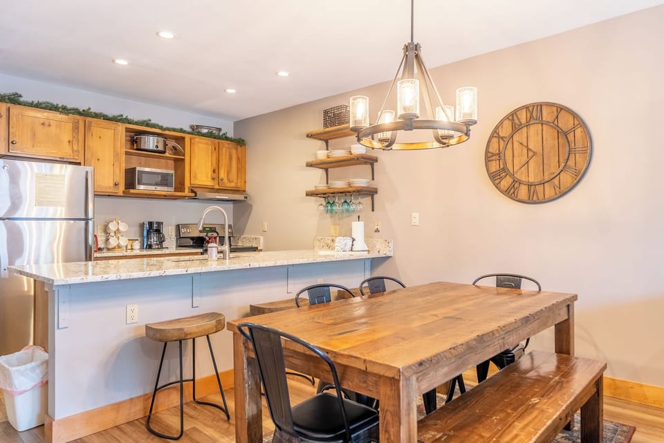 Condo (2 Bedrooms) | Property amenity
