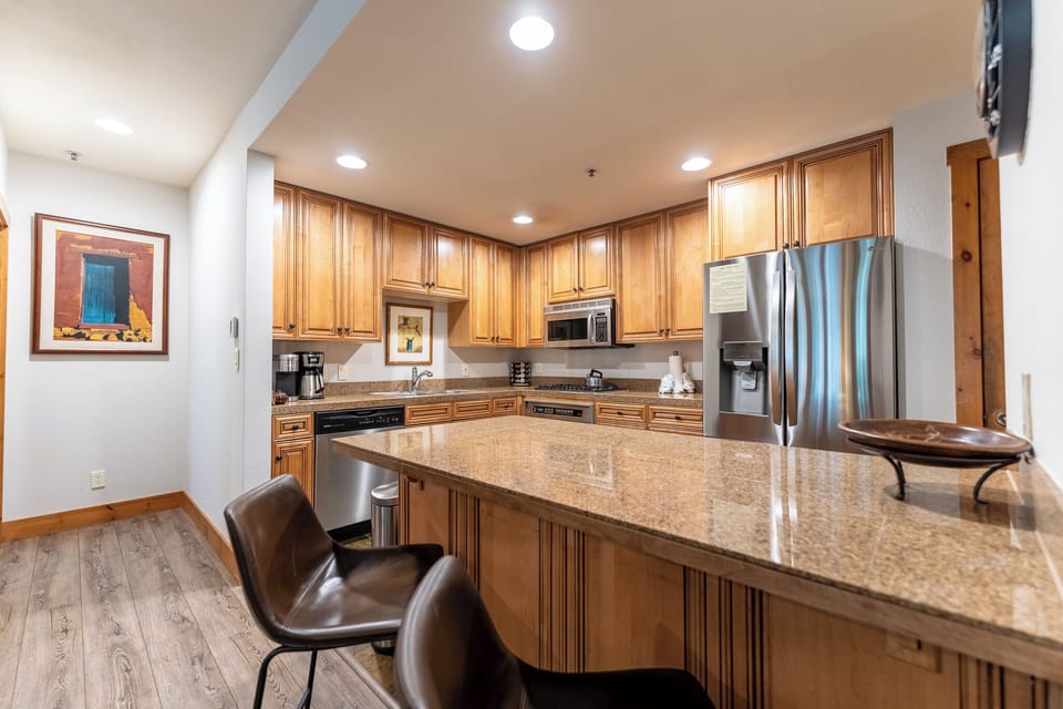 Condo (3 Bedrooms) | Property amenity