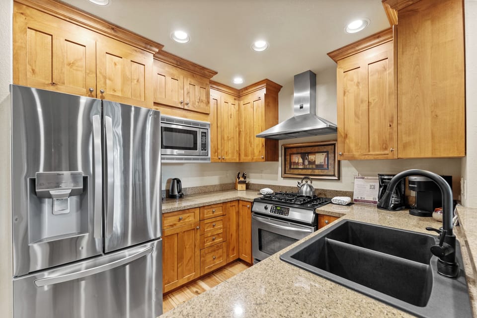 Studio (3 Bedrooms) | Property amenity