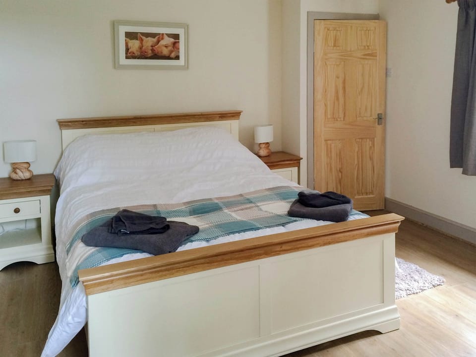 Double bedroom | Cauldside West Cottage, Dunbar