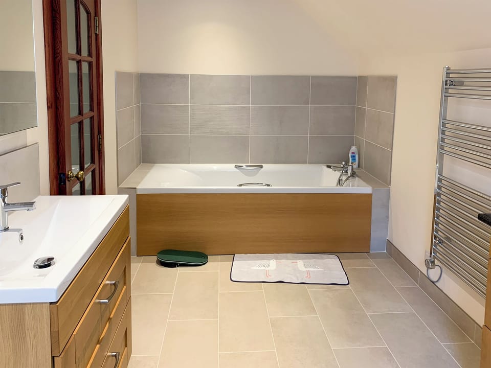 En-suite | The Coyles - The Coyles, Ballater