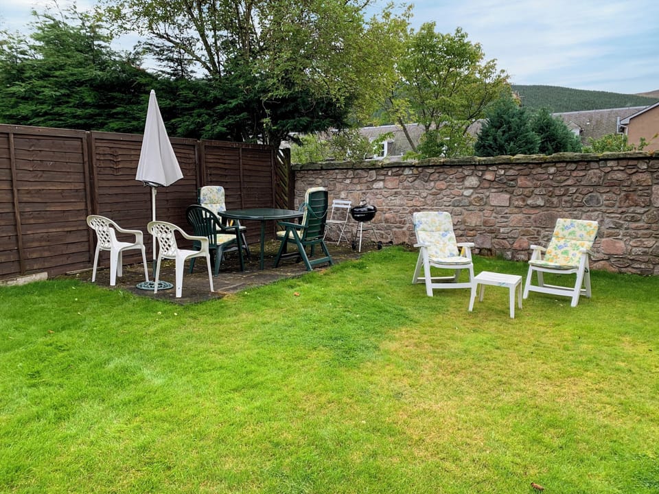 Garden | The Coyles - The Coyles, Ballater