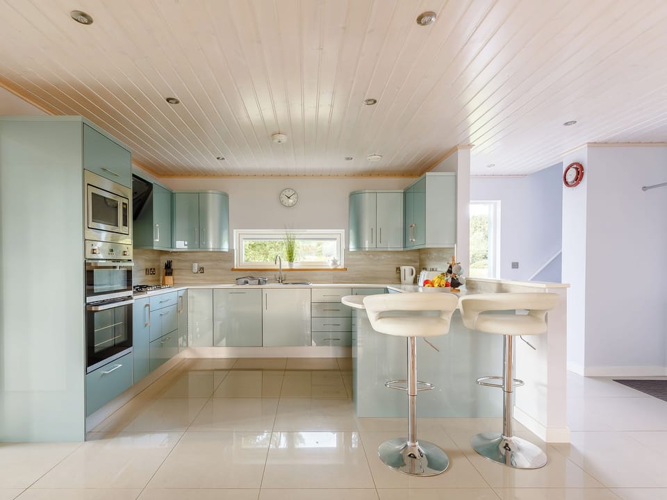 Kitchen | Twin Oaks, Fritton, near Great Yarmouth