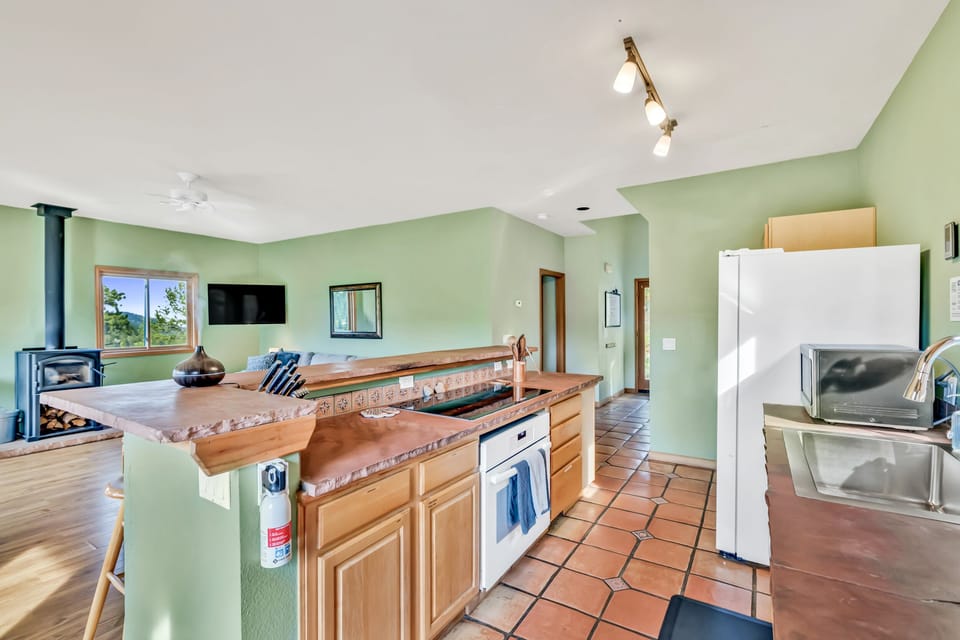 Kitchen has everything you can think of for cooking, baking and grilling