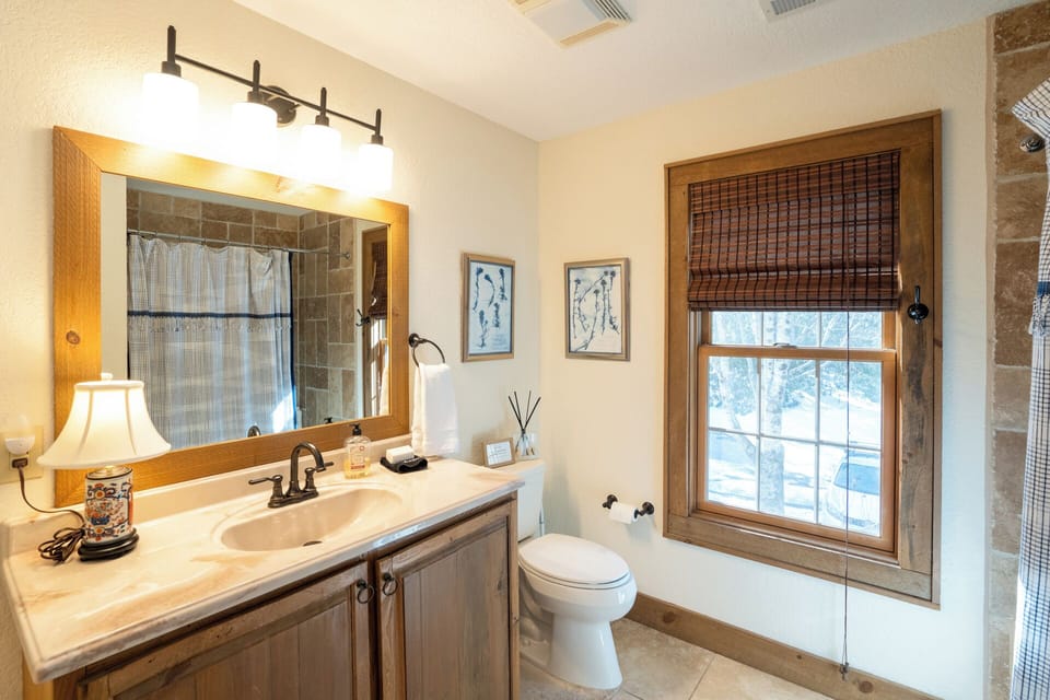 Ensuite bathroom