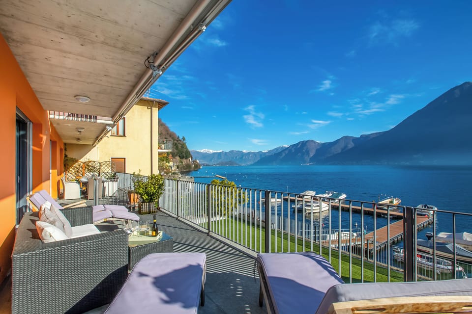 Family Apartment, Multiple Bedrooms, Lakeside (Argegno Fronte Lago) | Terrace/patio