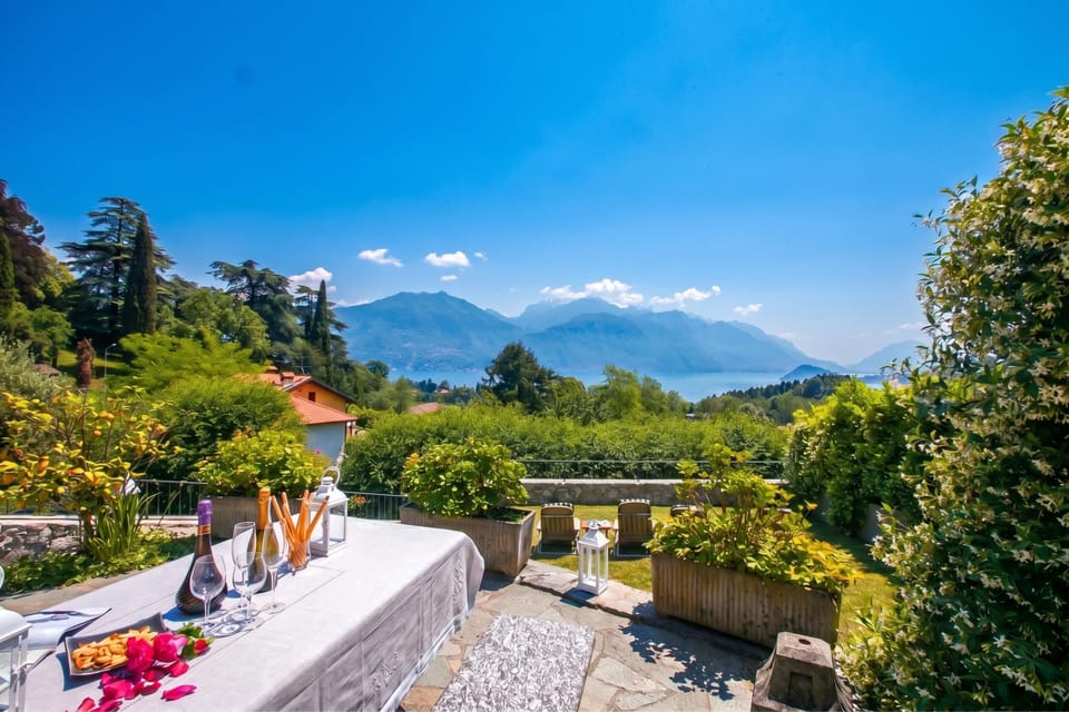 Family Villa, 4 Bedrooms, 2 Bathrooms, Mountainside (Villa Lakecomo - Ritrovo) | Outdoor dining