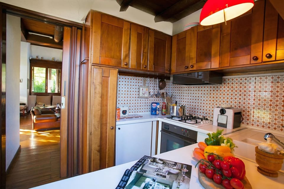 Family Villa, Multiple Bedrooms, Mountainside (Villa Il Castagno) | Private kitchen | Microwave, oven, stovetop, coffee/tea maker