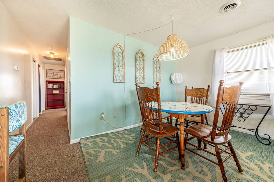 Upper Level Dining Area