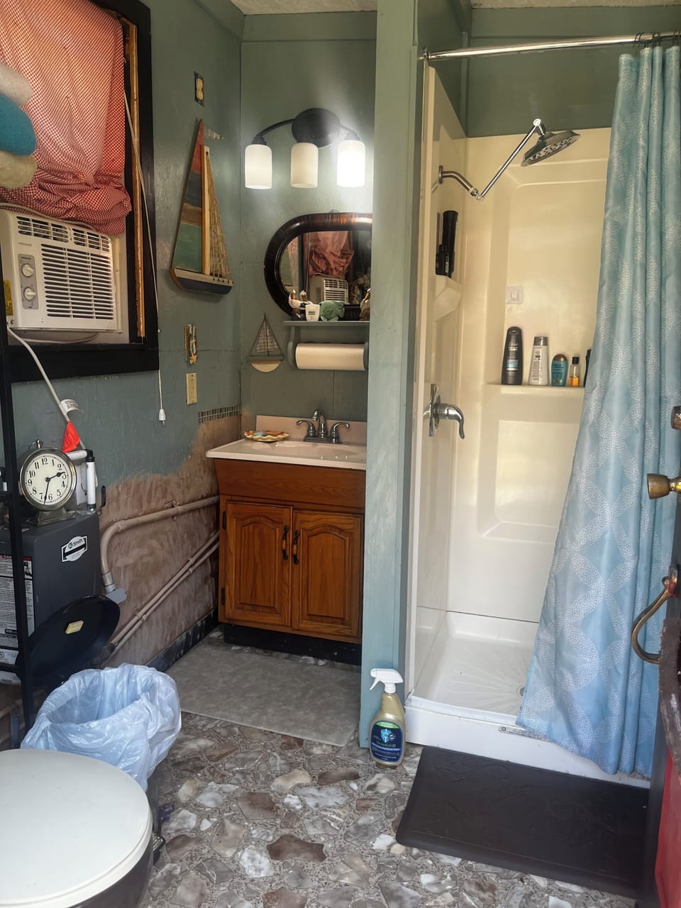 Men’s bathroom