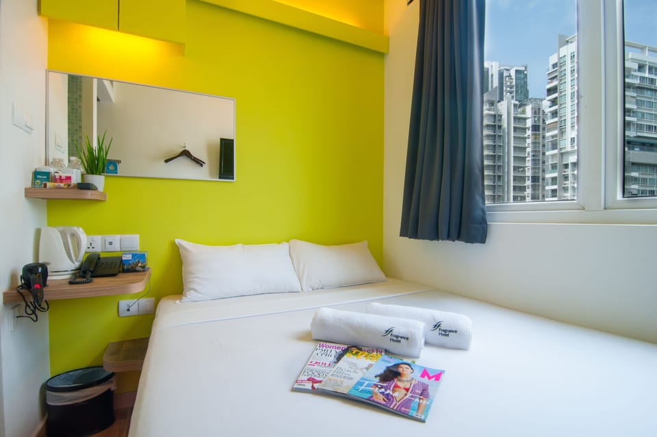 Desk, WiFi (free), bed sheets