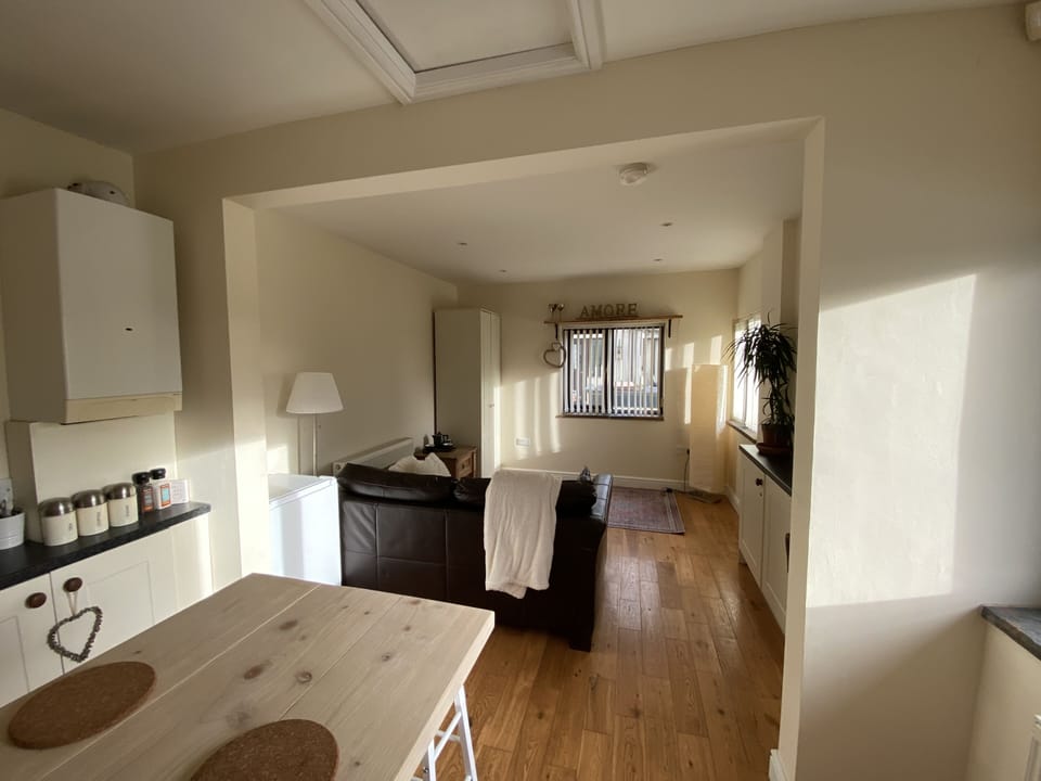 Cottage | Dining