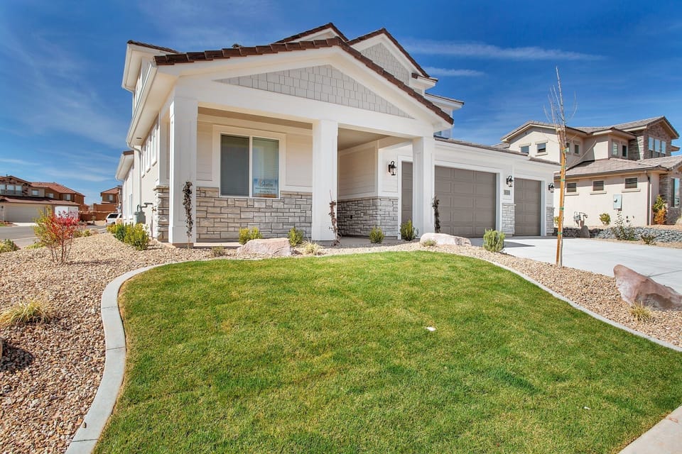 House, 5 Bedrooms | Exterior