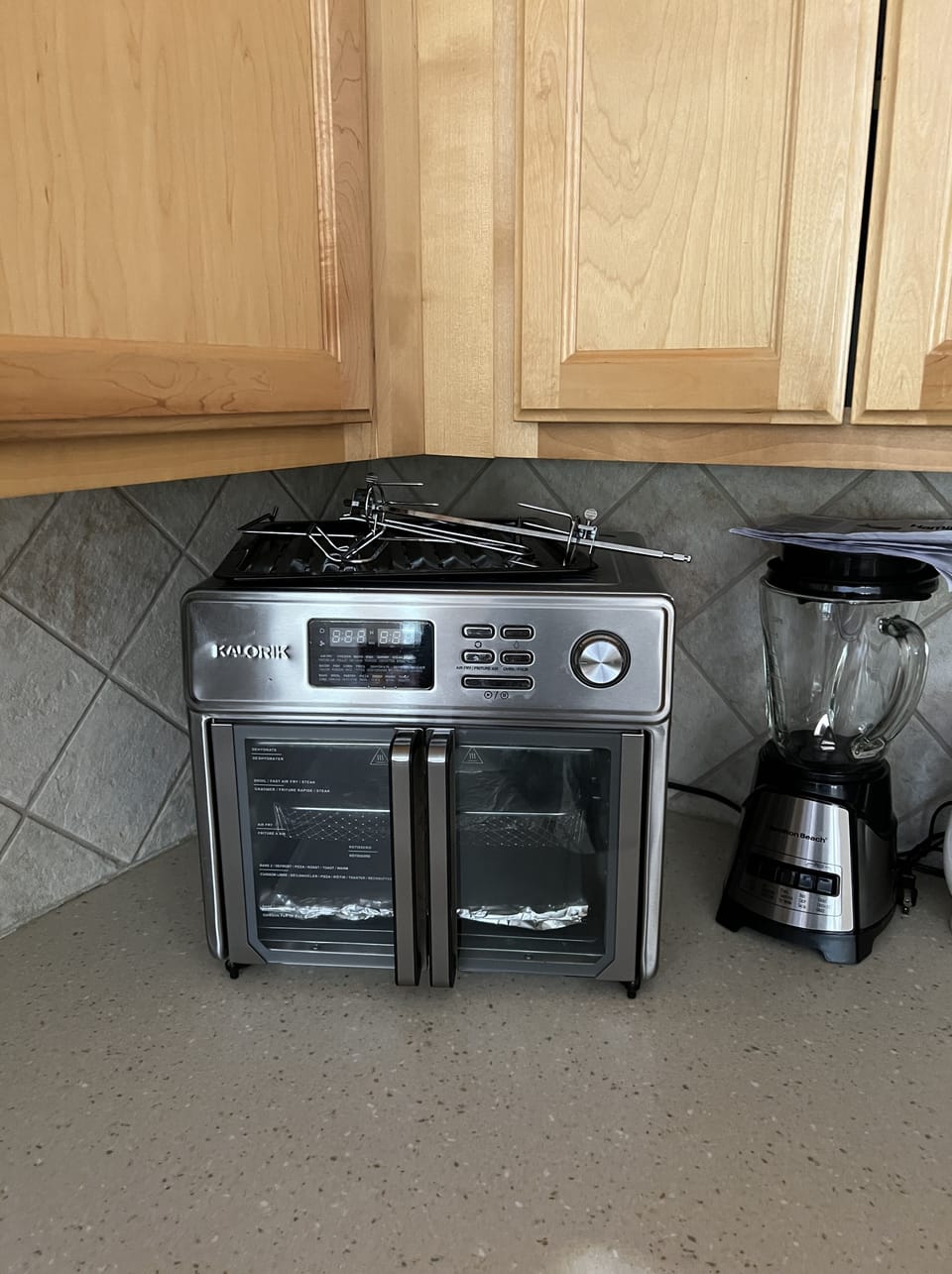 Combination air-fryer and toaster oven 
