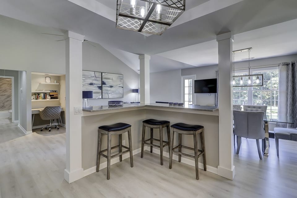 Kitchen Bar