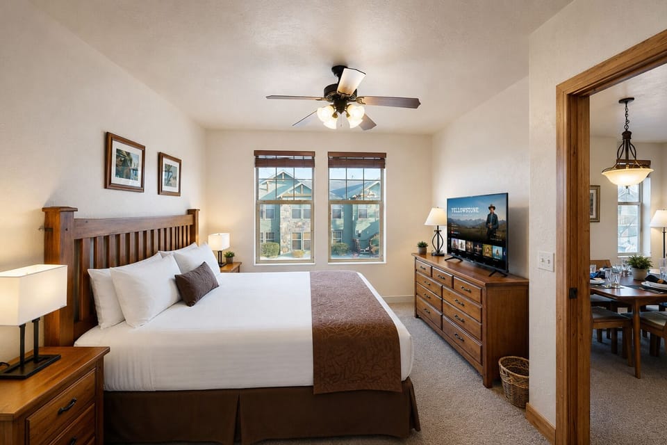 Foxpoint 2 Bedroom Condo by RedAwning Apartment in Snyderville