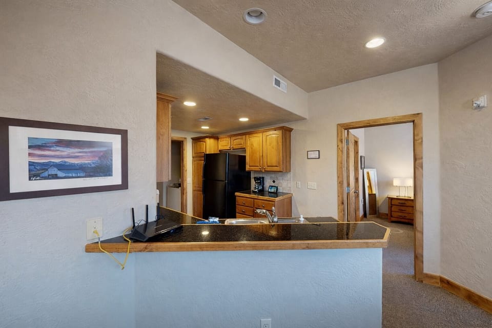 Condo, 2 Bedrooms | Interior