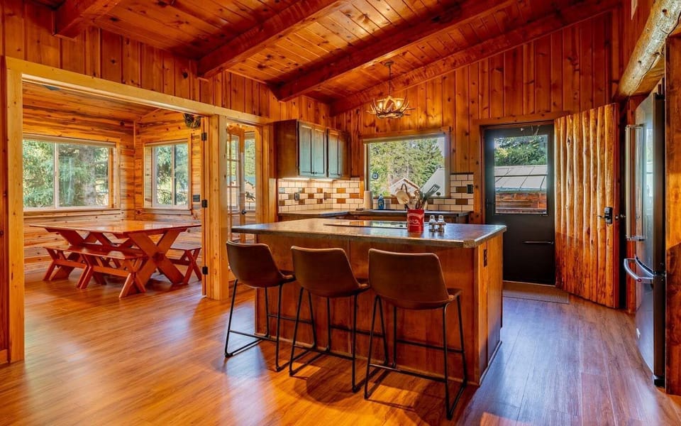 The cabin blends Western decor with a summer camp feel for a perfect mountain escape
