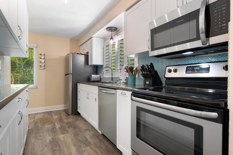 All stainless appliances