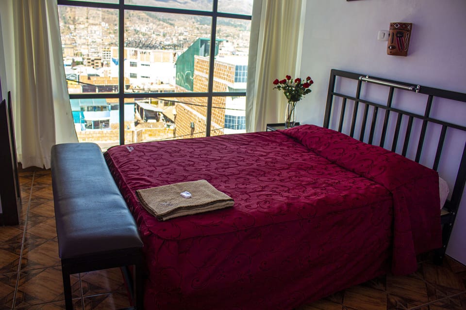 Iron/ironing board, free WiFi, bed sheets