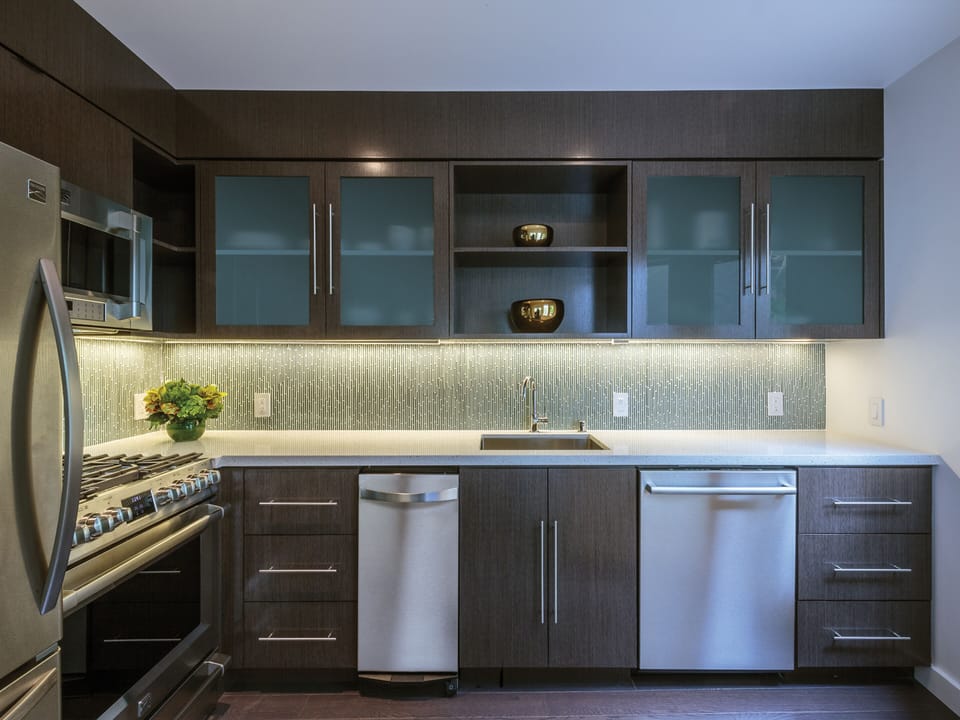 Deluxe Villa, 2 Bedrooms (n.) | Private kitchen | Coffee/tea maker