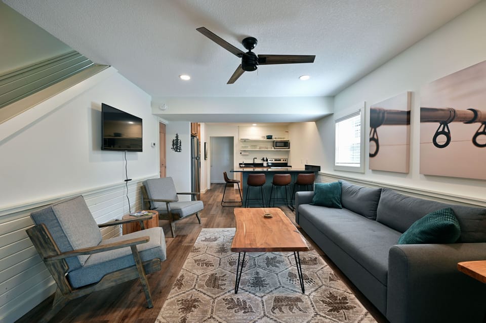 Open floor plan living/dining/kitchen area