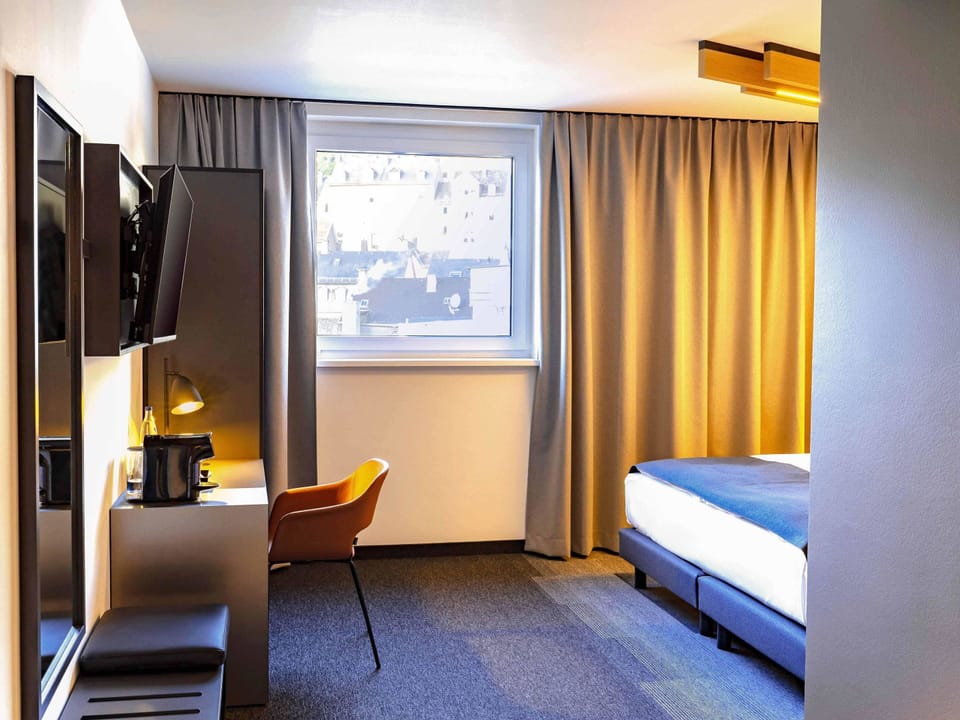 Premium Double Room | Desk, laptop workspace, soundproofing, free WiFi