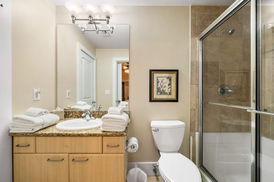 Caribe Resort D813 Guest Bedroom
