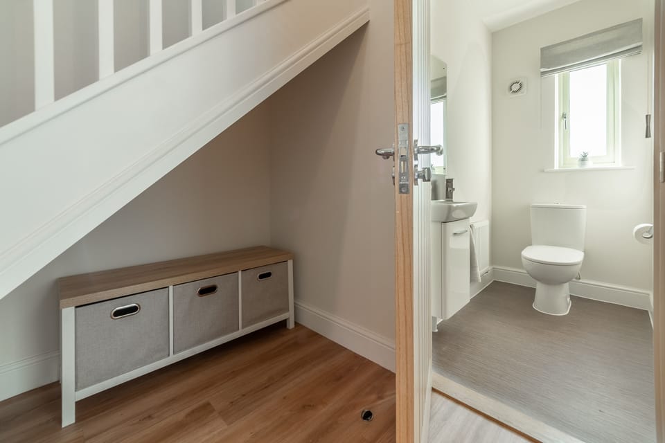 Ground Floor: Cloakroom