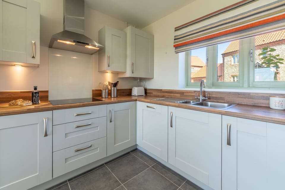 Ground floor: Kitchen
