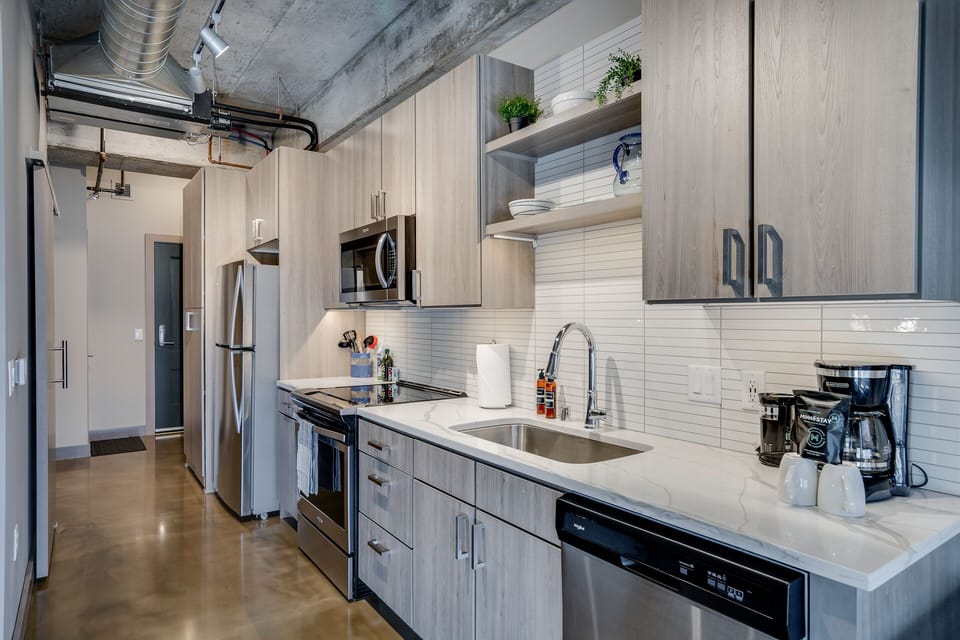 Fully Stocked Kitchen