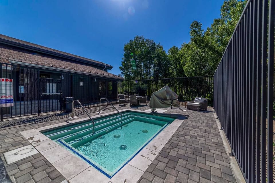Spa / Hot Tub (inside our community Clubhouse; 60 second walk)