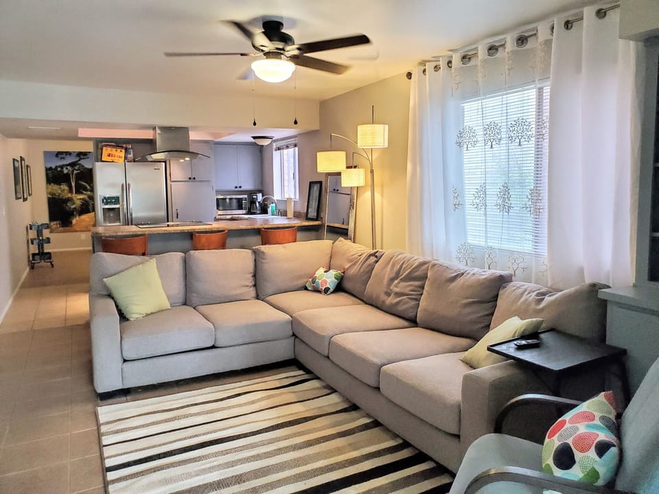 "Location, couch, hot tub & backyard are the best!! " Erica 5-stars | Oct '20