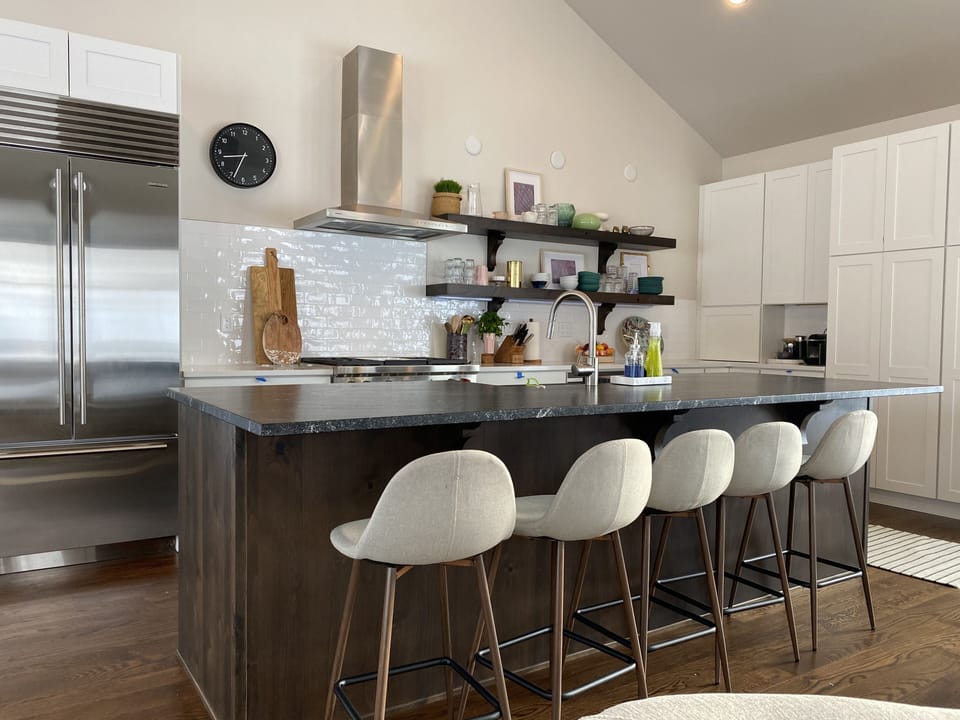 Chef’s kitchen with Wolf/ Subzero appliances