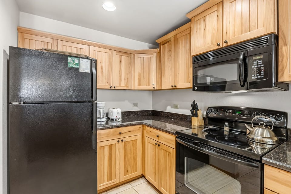 Full Kitchen