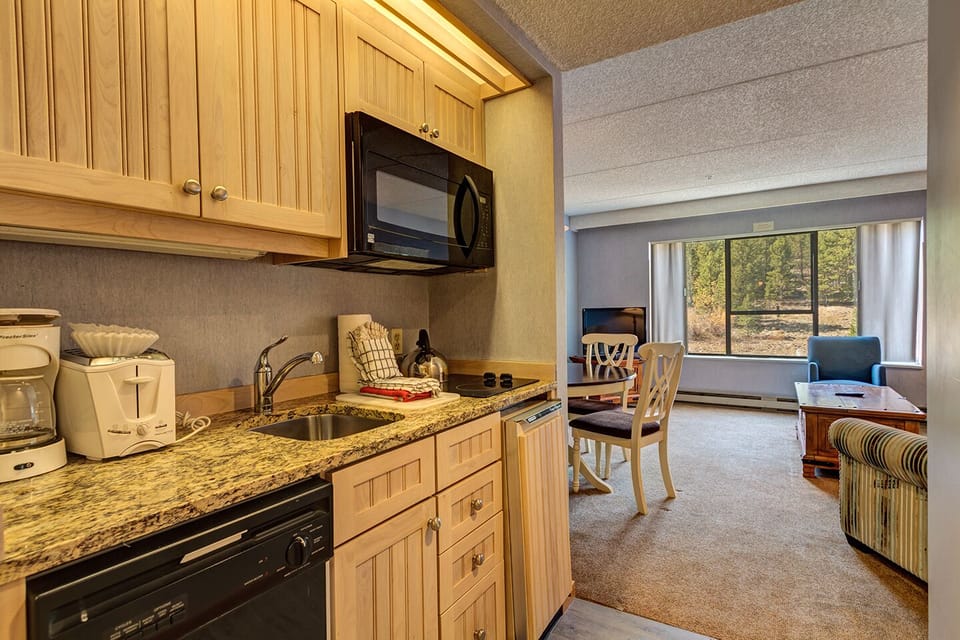 Kitchenette