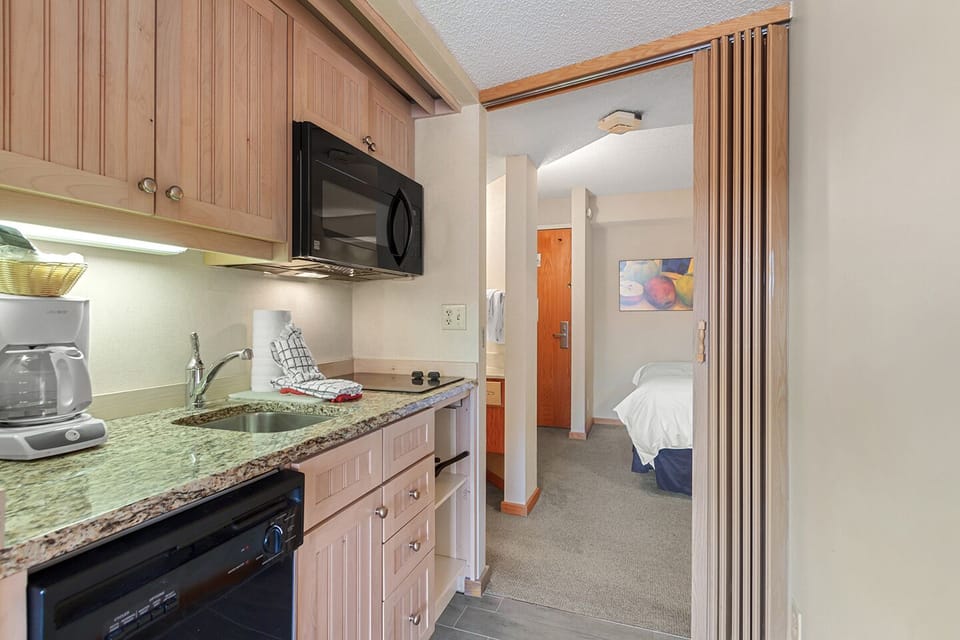 Kitchenette