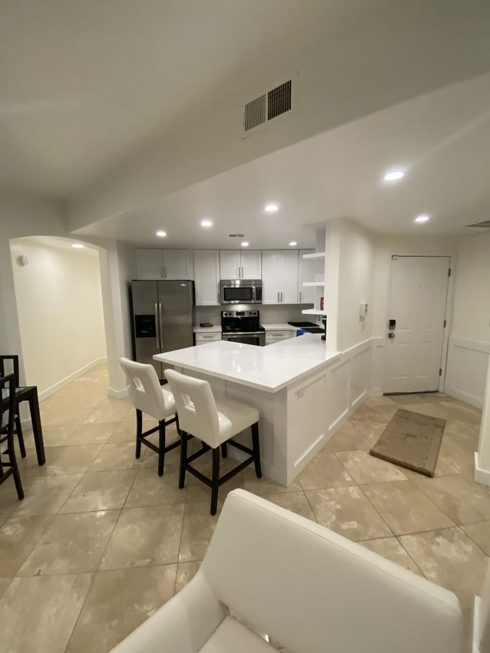 Eat in Breakfast Bar or work area
