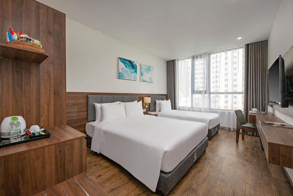 Triple Room | Premium bedding, minibar, in-room safe, desk
