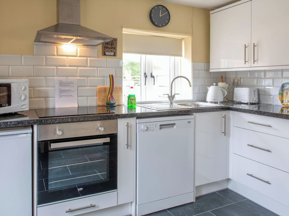Kitchen/diner | Yew Tree Cottages - No.9 - Yew Tree Cottages , Langham, near Holt