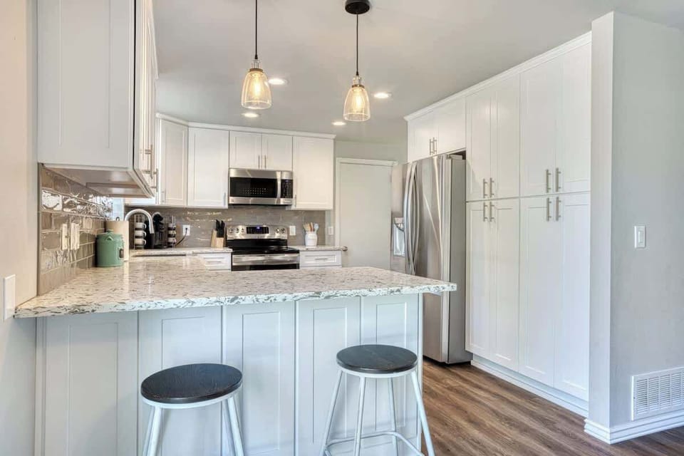 Culinary Delight: Enjoy the convenience of a kitchen designed for both casual cooking and gourmet feasts, complete with all the essential amenities.