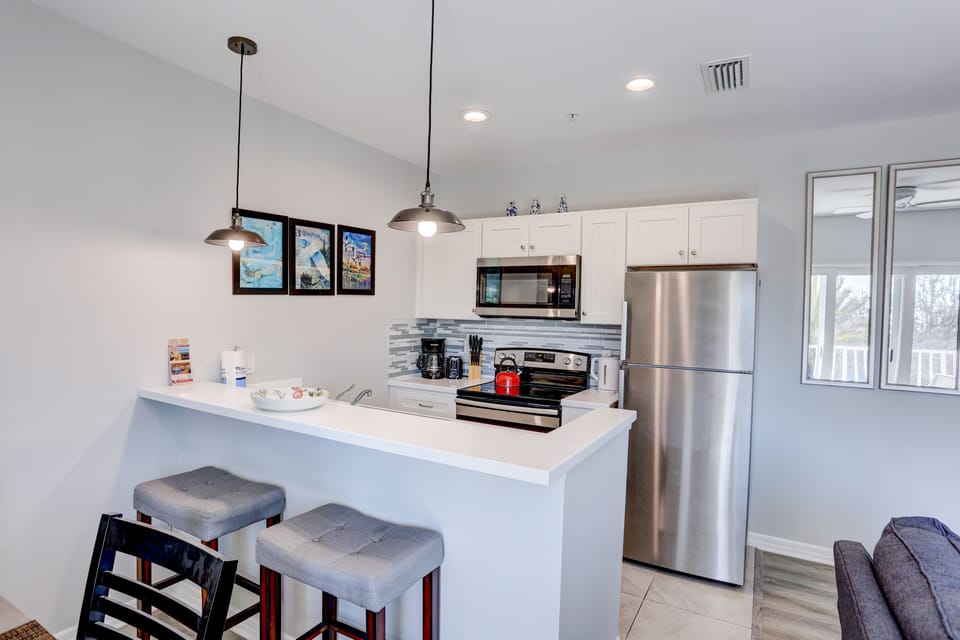 Fully Stocked Kitchen