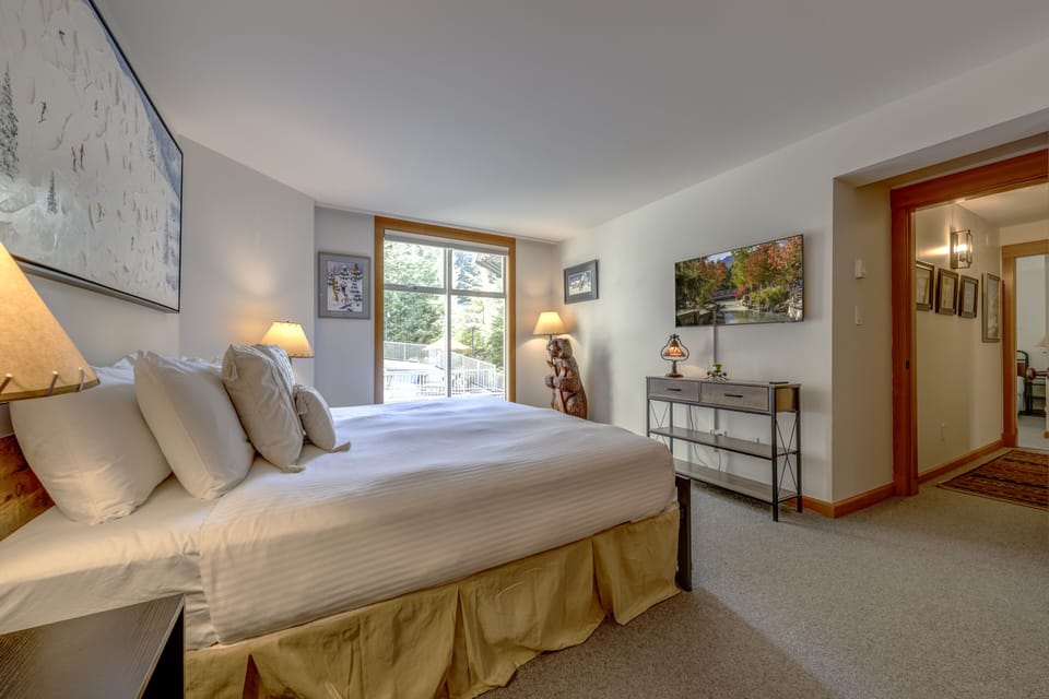 Bedroom 2 - King