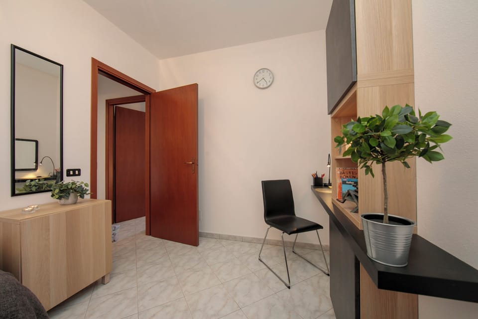Family Apartment, 2 Bedrooms, Balcony, Mountainside (Sonenga Panoramic Terrace) | Interior