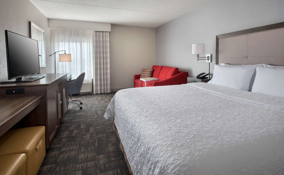 Desk, blackout drapes, iron/ironing board, free WiFi