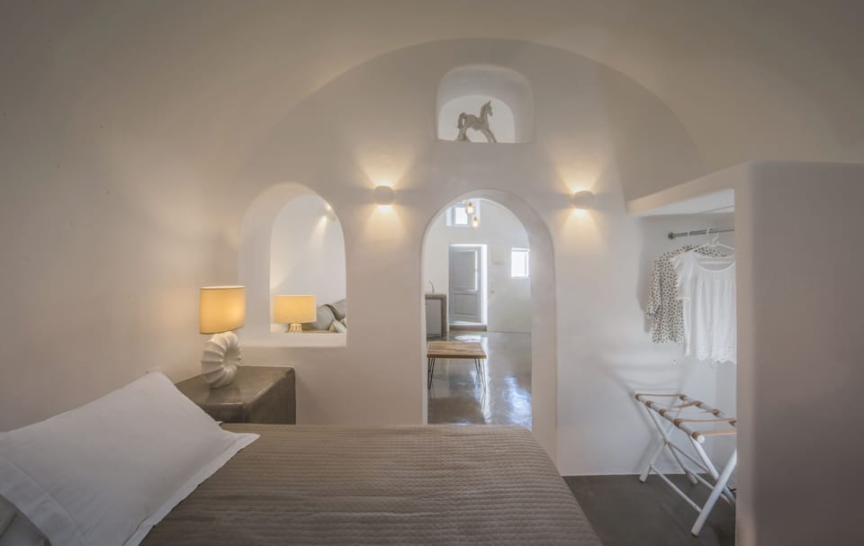 Classic Suite | Pillowtop beds, blackout drapes, soundproofing, free WiFi