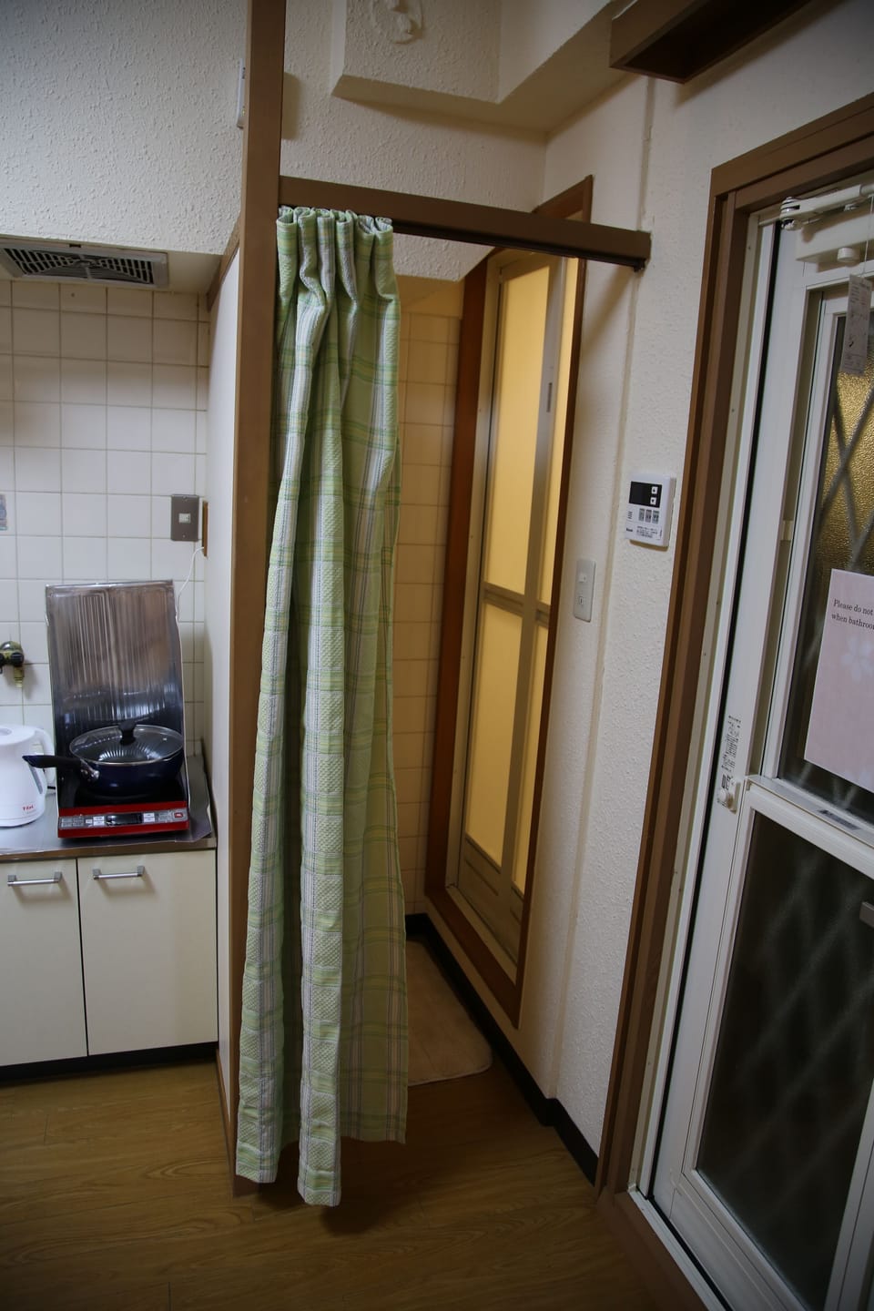 Apartment, Non Smoking | Bathroom | Separate tub and shower, hair dryer, electronic bidet, towels