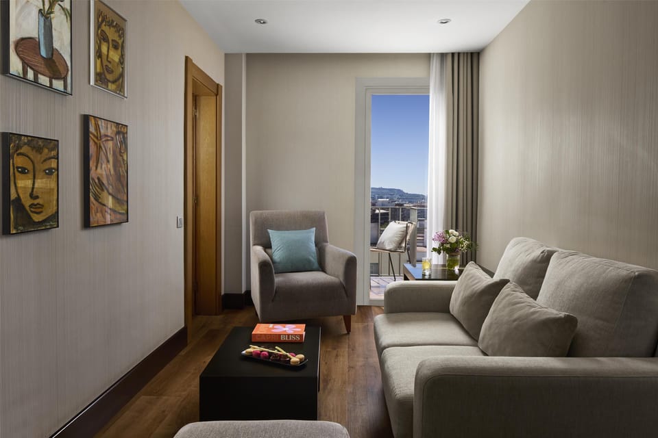 1 bedroom, minibar, in-room safe, desk